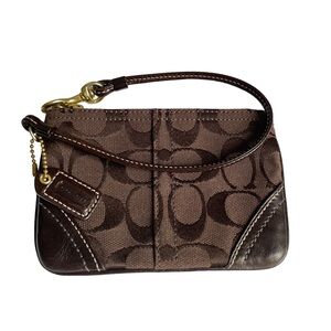 Coach Brown Signature Canvas Zip Wristlet Wallet ID Case Brown With Brass